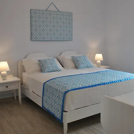 Oda ve Kahvaltı Domu Jole 3*